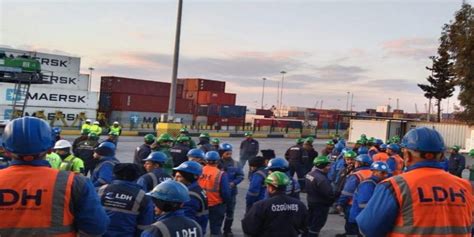 Dünyadan emek haberleri: Avustralya’da liman işçileri iş bıraktı… Hindistan’da 30 bin belediye çalışanı grevde…